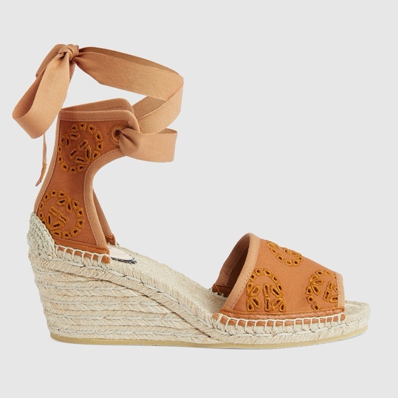 GUCCI Women's Interlocking G espadrille Wedges Light Brown Canvas 35 - Picture 1 of 9
